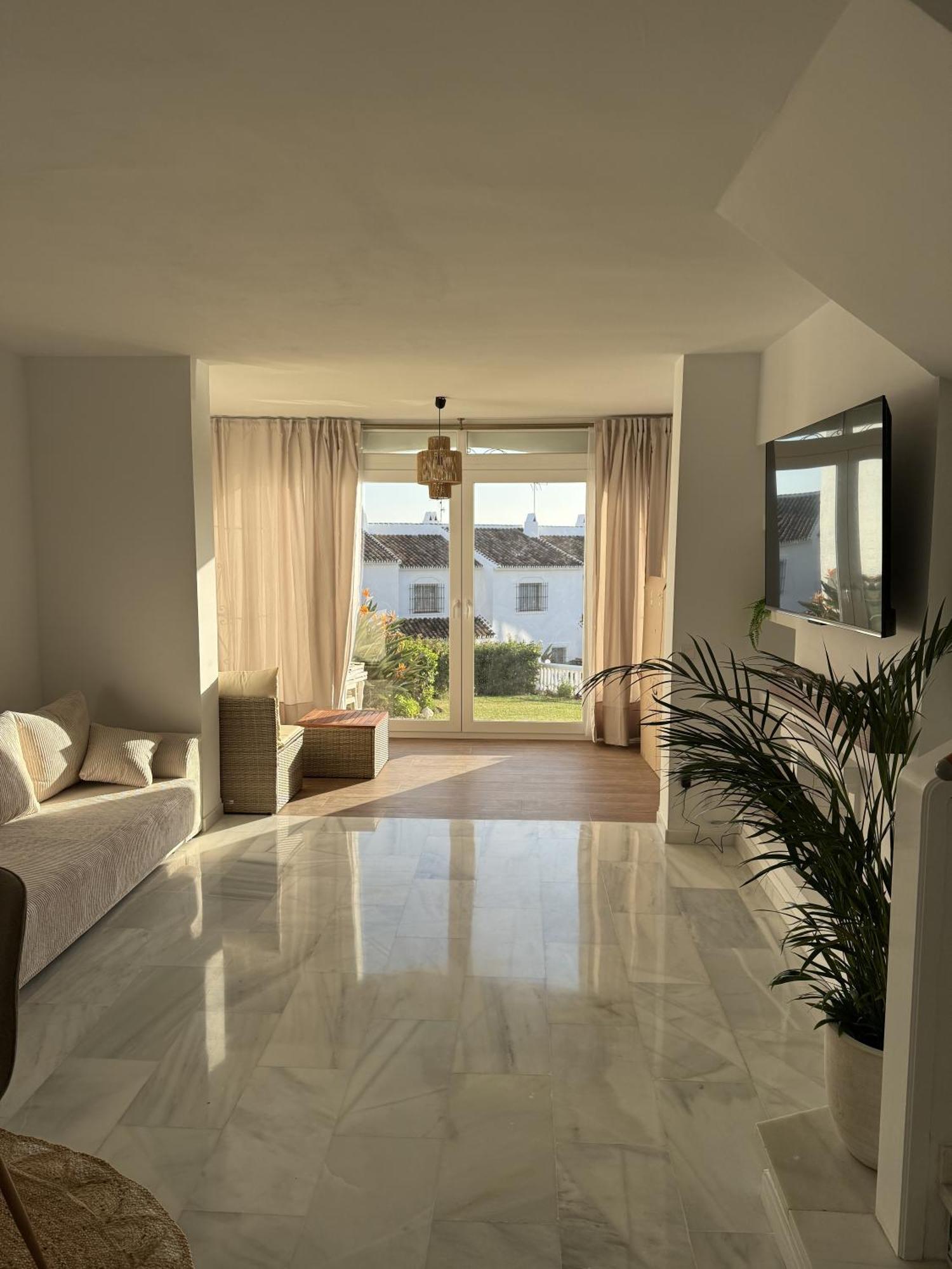 Stunning Chalet In Mijas-Costa Near Beach! Villa Exteriör bild